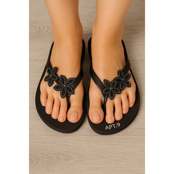 Boho Beach Chic Black Beaded Floral Sandals APT.9 Size 8 - Picture 1 of 7